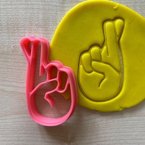 Fingers Crossed Hand Pose Cookie Cutter, Luck Sign Cookie Cutter, Good lucky wish Superstitions, Hand Gesture