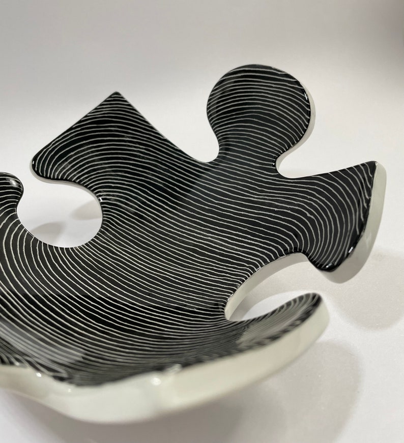 Handmade ceramic bowl, Unique decorative ceramic bowl, Black bowl, Table decor, Housewarming gift, Home decor, Contemporary art, Jigsaw zdjęcie 7