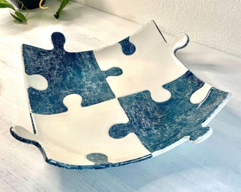 Handgemaakte keramische puzzelplaat: blauw-witte kunst serveerschaal