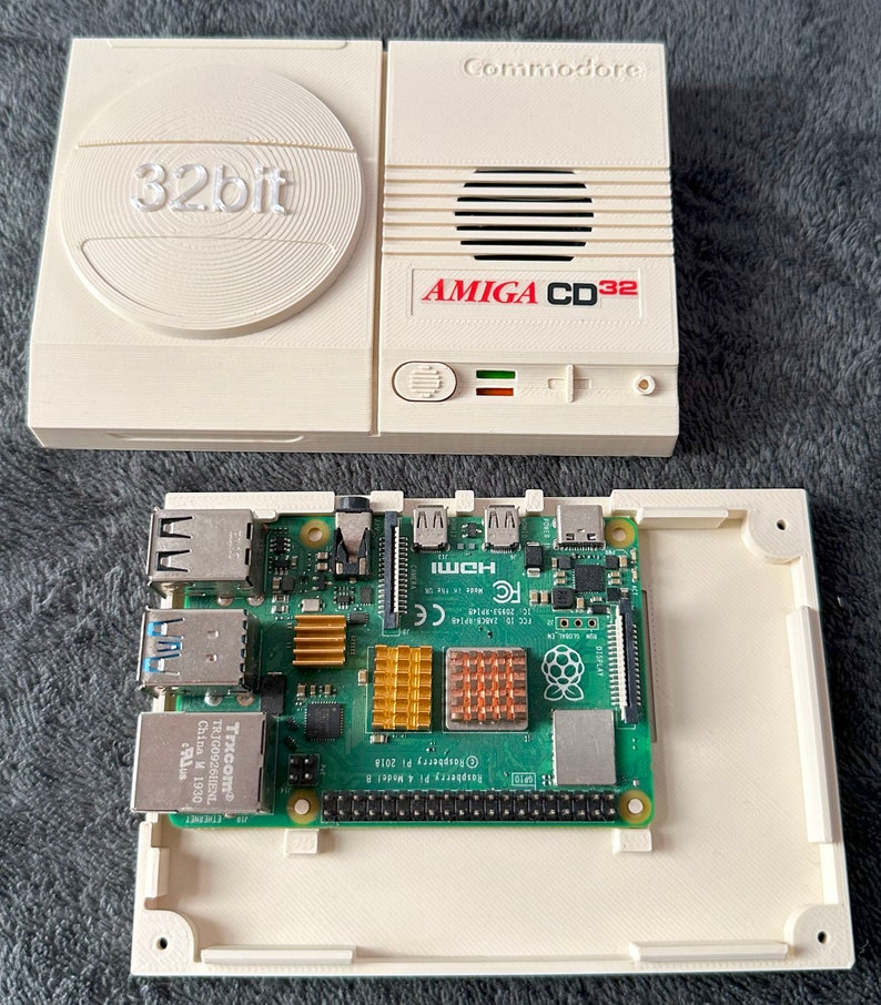Amiga CD32 Raspberry Pi Case image 2