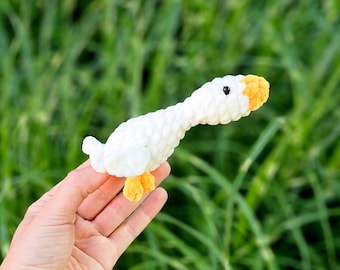 Crochet Goose Keychain PATTERN: Easy No-Sew Amigurumi (PDF Pattern)