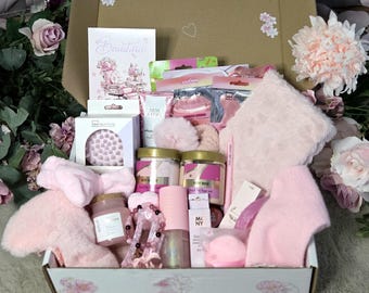 Pink Deluxe Self Care Gift Box | Aesthetic Pastel Beauty Gift Set | 20+ Beauty, Skincare, and Cozy Products |  Birthday Present for Her