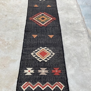 Wool Runner Kilim runner Handwoven Wool Jute Rug Handmade Kilim Dhurrie Rug, Motifs Oriental Traditional Indian Geometric Turkish Home decor
