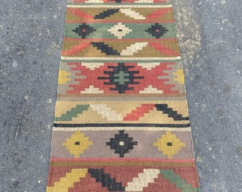 Dywan Kilim Runner Stairs | Ręcznie tkany wełniany bieżnik z juty | Zrównoważony wystrój do przedpokoju, korytarza i szafki nocnej w kuchni | Motyw indyjski | Niestandardowy rozmiar