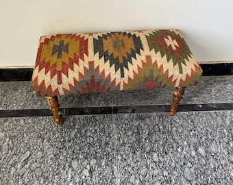 Banco Kilim vintage, banco tapizado hecho a mano, banco de madera estilo bohemio, asiento para la entrada, banco para el pie de la cama del dormitorio, decoración rústica para el hogar.