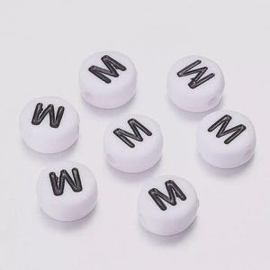 100pcs Letter M Beads – Acrylic Round Letter Beads A-Z – Ideal for Bracelets & Gifts