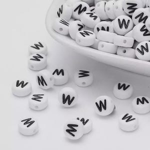 100pcs Letter W Beads – Acrylic Beads for Bracelets – 7mm Round Alphabet A–Z