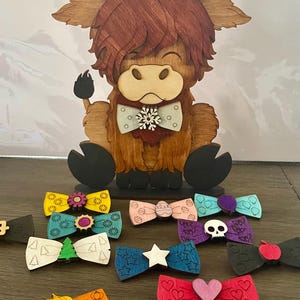 Adorable Highland Cow Tabletop Figurine with Interchangeable Bowties