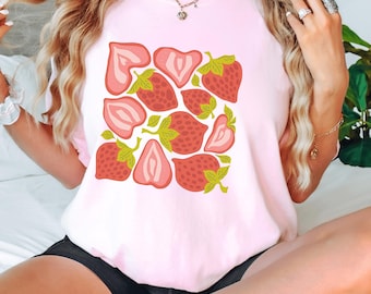 Söt jordgubbs-t-shirt, bekväma färger sommarjordgubbs-tröja, Cottagecore bär-t-shirt, jordgubbs-estetiska gåvor, trädgårdsskjorta, frukt