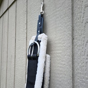 Cinch Holder BioThane Horse Girth Organizer Hanging Tack Organizer Horse Cinch Hanger Tack Room Supplies Hanging Organizer