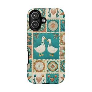 Thrifted Patchwork Goose Phone Case, Goose Lover Gift, Grandmacore Goose Mobile Phone Cover for Iphone 17 16 Pro Plus , Galaxy S26 S25 S24