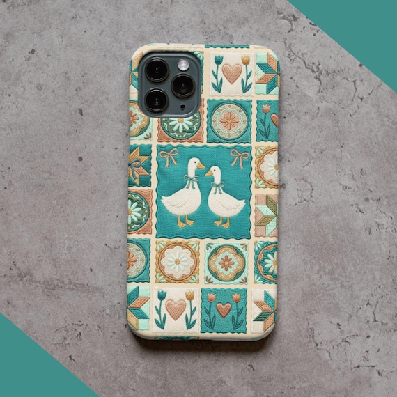 Thrifted Patchwork Goose Phone Case, Goose Lover Gift, Grandmacore Goose Mobile Phone Cover for Iphone 17 16 Pro Plus , Galaxy S26 S25 S24
