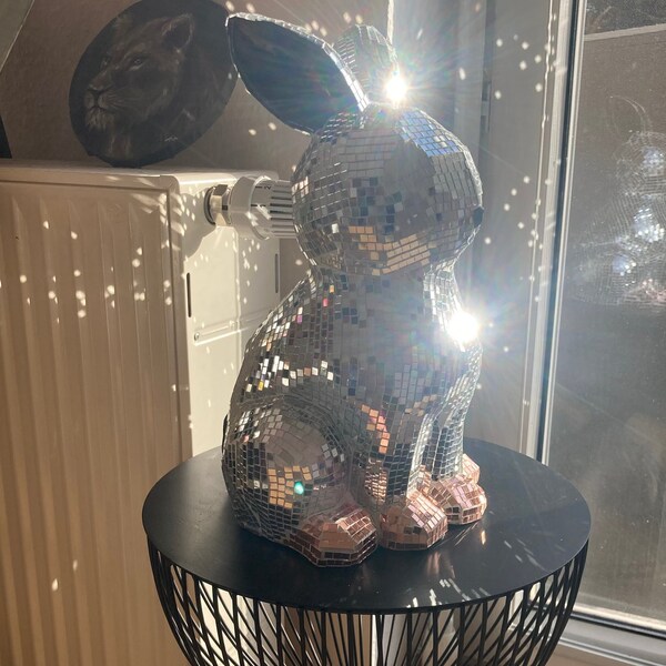 PIÈCE UNIQUE - lapin décoratif moderne - boule disco