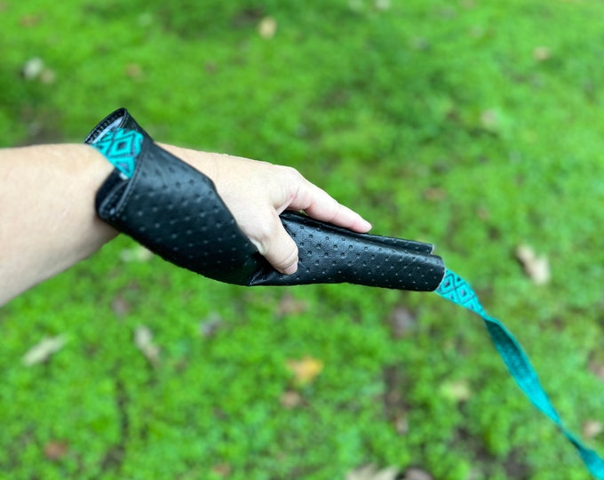 Dog leash accessory that protects your wrist from rope burn and strain!