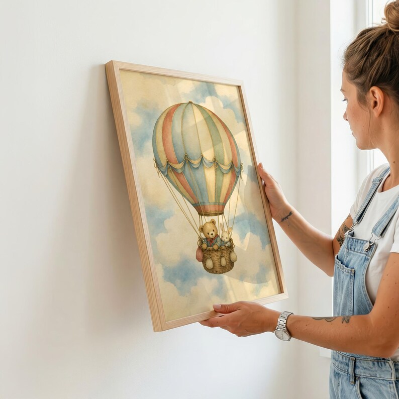 Grafika przedstawiająca balon na ogrzane powietrze w stylu vintage, dekoracja ścienna do pokoju dziecięcego, pluszowy miś króliczek (pobranie cyfrowe) zdjęcie 3