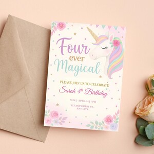 Puede incluir: Una invitaci&oacute;n de cumplea&ntilde;os rosa y morada con una ilustraci&oacute;n de unicornio. El texto dice "Four ever Magical" y "Sarah 4th Birthday".