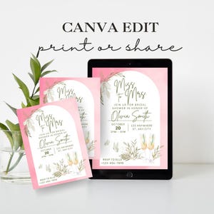 Pu&ograve; includere: Un invito a una festa di addio al nubilato rosa e bianco con un design floreale dorato e il testo "Miss to Mrs. Join us for bridal shower in honor of Olivia Smith. October 20, 3PM-5PM, 123 Anywhere St, Any City. RSVP to Elle +123-456-7890"