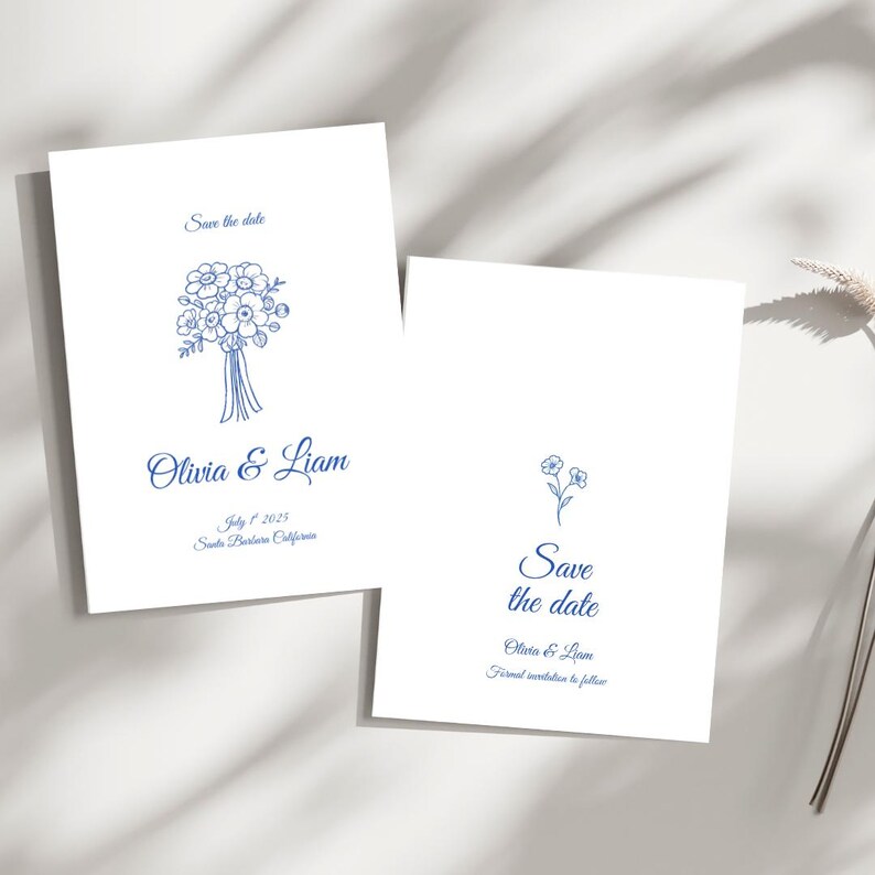 Puede incluir: Dos tarjetas de guardar la fecha con ilustraciones florales azules. La tarjeta superior dice "Save the date" y presenta un ramo de flores. La tarjeta inferior dice "Save the date" y presenta una sola flor. Ambas tarjetas incluyen los nombres "Olivia & Liam" y la fecha "July 1, 2025".