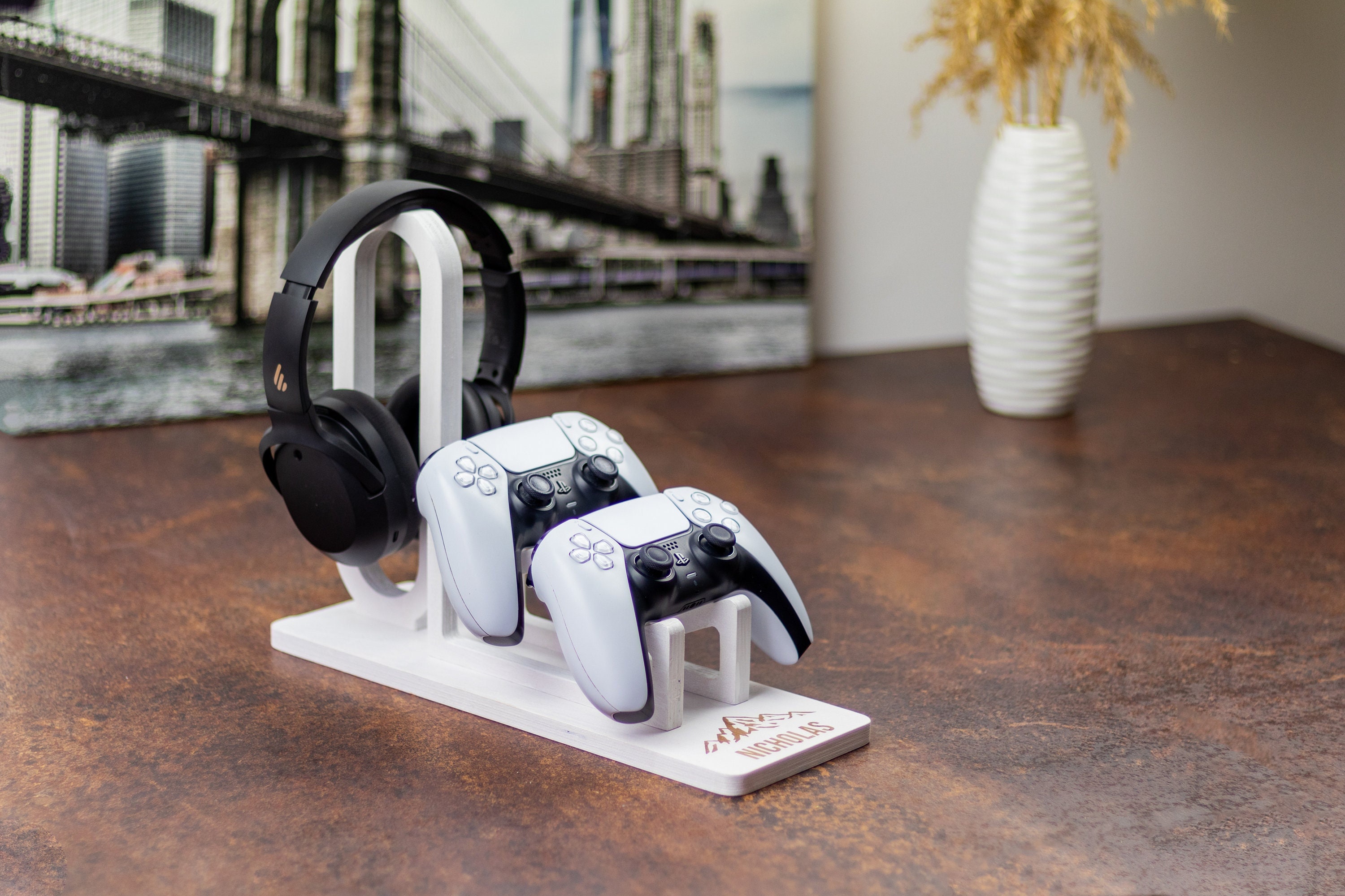Controller stand; gift for men; gift for dads day, personalized gift for men; headphone stand; unusual gifts for men who has everything