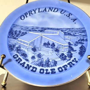 Opryland USA Collector Plate: Grand Ole Opry House