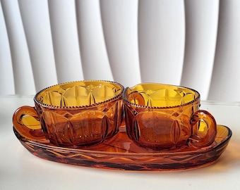 Juego vintage Indiana Glass Kings Crown Amber, cremera, azucarero y plato