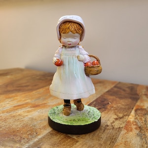 Sarah kay figurine - Etsy 日本