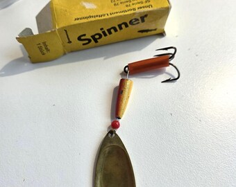 Ancien Leurre De Pêche Barracuda – Bois Rouge Et Blanc – Double Toupie Vintage