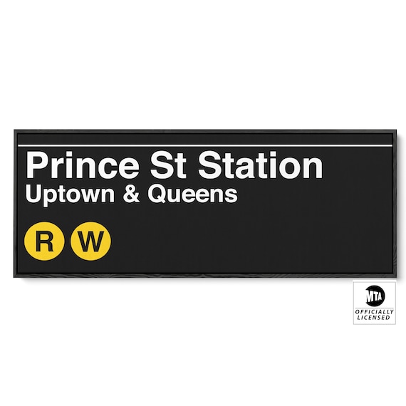 丹生明里 サイン入り Happy train2023 New York City Subway Parade of Trains 2023 (Sept. 9th) - YouTube