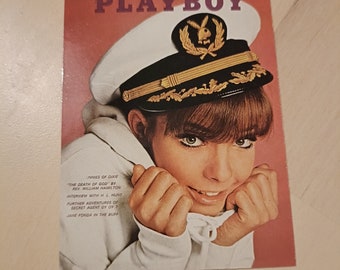 Omslagkaart N 37 Playboy miss augustus augustus 1966 Trading Card 1996 6,4x8,9 cm