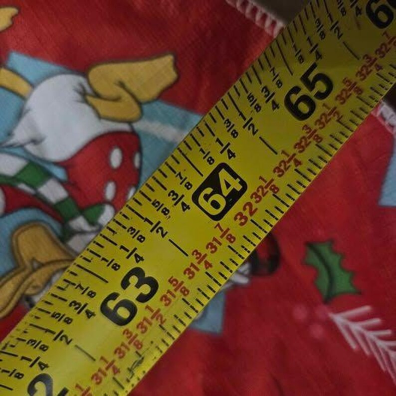 Mickey Mouse Disney vilten achterkant vinyl kerst rond tafelkleed 64" afbeelding 4