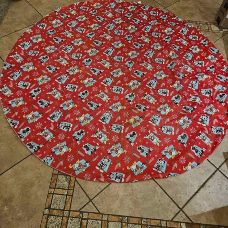 Mickey Mouse Disney vilten achterkant vinyl kerst rond tafelkleed 64" afbeelding 1