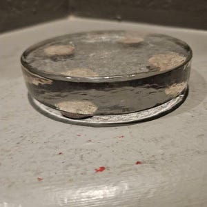 Salvamanteles redondo de vidrio transparente con textura granulada y patas de fieltro de 14 cm (5,5 pulgadas)