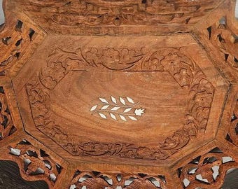 Dekoracyjna taca drewniana z ażurową krawędzią 9,5" x 11,5"