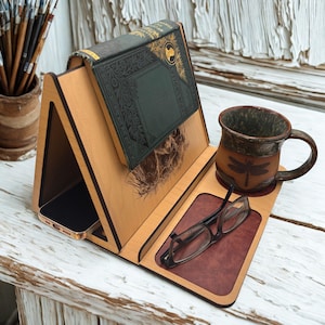 Book Valet: Personalized Desk Organizer & Book Holder