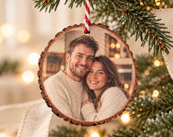 Erstes Weihnachten als Ehepaar, Fotoanhänger Holz personalisiert, Christbaumschmuck doppelseitig, Geschenk Brautpaar