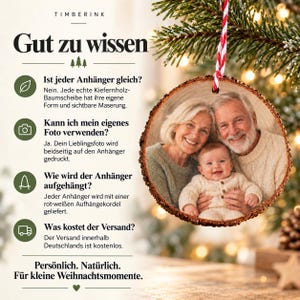 FAQ zum Weihnachtsanhänger mit Foto von Oma, Opa und Enkelkind: echte Kiefer, beidseitiger Fotodruck, Aufhängekordel und kostenloser Versand innerhalb Deutschlands.