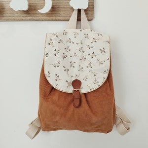 Sac à dos bébé/enfant personnalisé avec prénom – Tissu au choix – Bretelles réglables – Idée cadeau crèche, maternelle, naissance