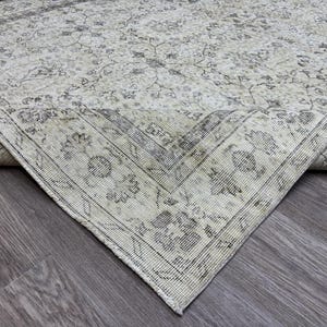 6x9 Vintage Turkish Oushak Rug: Hand-Knotted Wool, Beige Neutral Rug