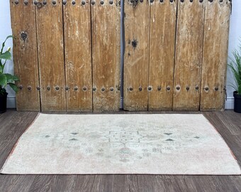 4x4 Pink Green Vintage Turkish Rug, Hand-Knotted Wool Rug, Small Oushak Rug, Boho Bathroom, Living Room, Bedroom, Kitchen Decor, 3.6x4.4 ft