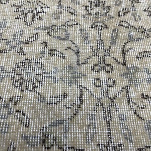 4x7 Neutral Vintage Turkish Area Rug: Beige & Blue Hand-Knotted Wool Rug, Floral Oushak, Living Room, Bedroom, Entryway, Nursery Decor image 4