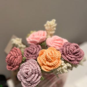 handmade crochet rose bouquet