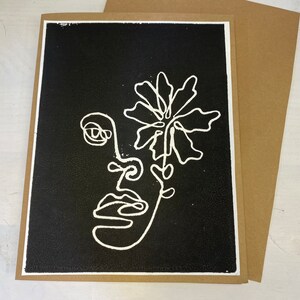 Carta regalo fatta a mano, stampa linoleografica, volto e fiore, carta regalo, stampa linoleografica originale, biglietto d'auguri, opera d'arte originale, bianco e nero
