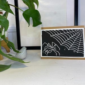 Handgemaakte spinwenskaart, spin linosnede, spinkaart, originele linosnede, wenskaart, originele kunst, natuurprint
