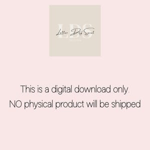 K&ouml;nnte beinhalten: Handgefertigtes Holzschild mit dem Wort "Willkommen" in verspielter Schrift. Das Schild hat einen wei&szlig;en, abgenutzten Hintergrund und einen dunkelbraunen Rahmen, ideal f&uuml;r eine Eingangst&uuml;r. Das Schild ist etwa 30 cm breit und 15 cm hoch.