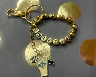 Llavero con 13 amuletos de la suerte: pulsera de la amistad dorada