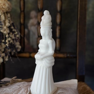 Vintage Avon Bird of Paradise Bottle: Victorian Figurine with Feather Hat