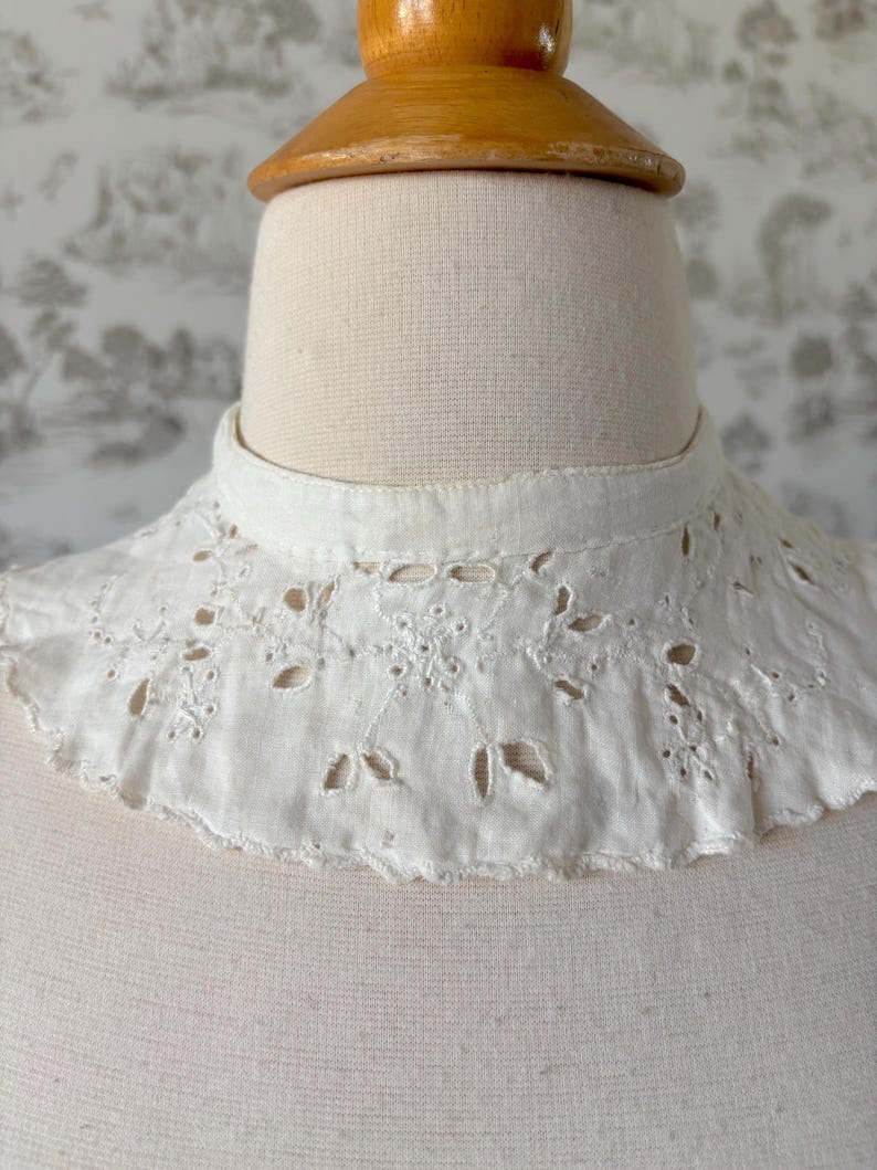 Set of 2 Antique Lace Collars: Victorian/Edwardian 1890s-1910s High Neck, Ruffles, Embroidery image 5