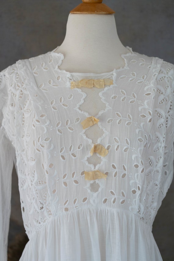 Antique Late 1910s Lace Dress Edwardian White Tea… - image 4