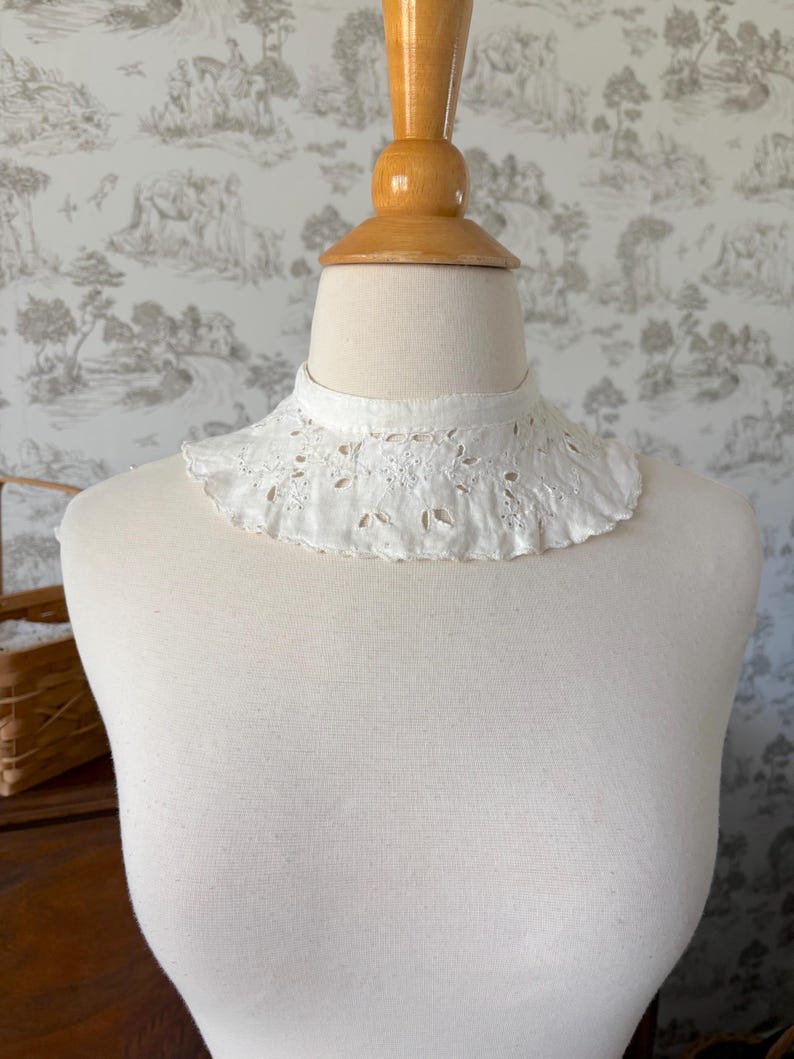 Set of 2 Antique Lace Collars: Victorian/Edwardian 1890s-1910s High Neck, Ruffles, Embroidery image 11
