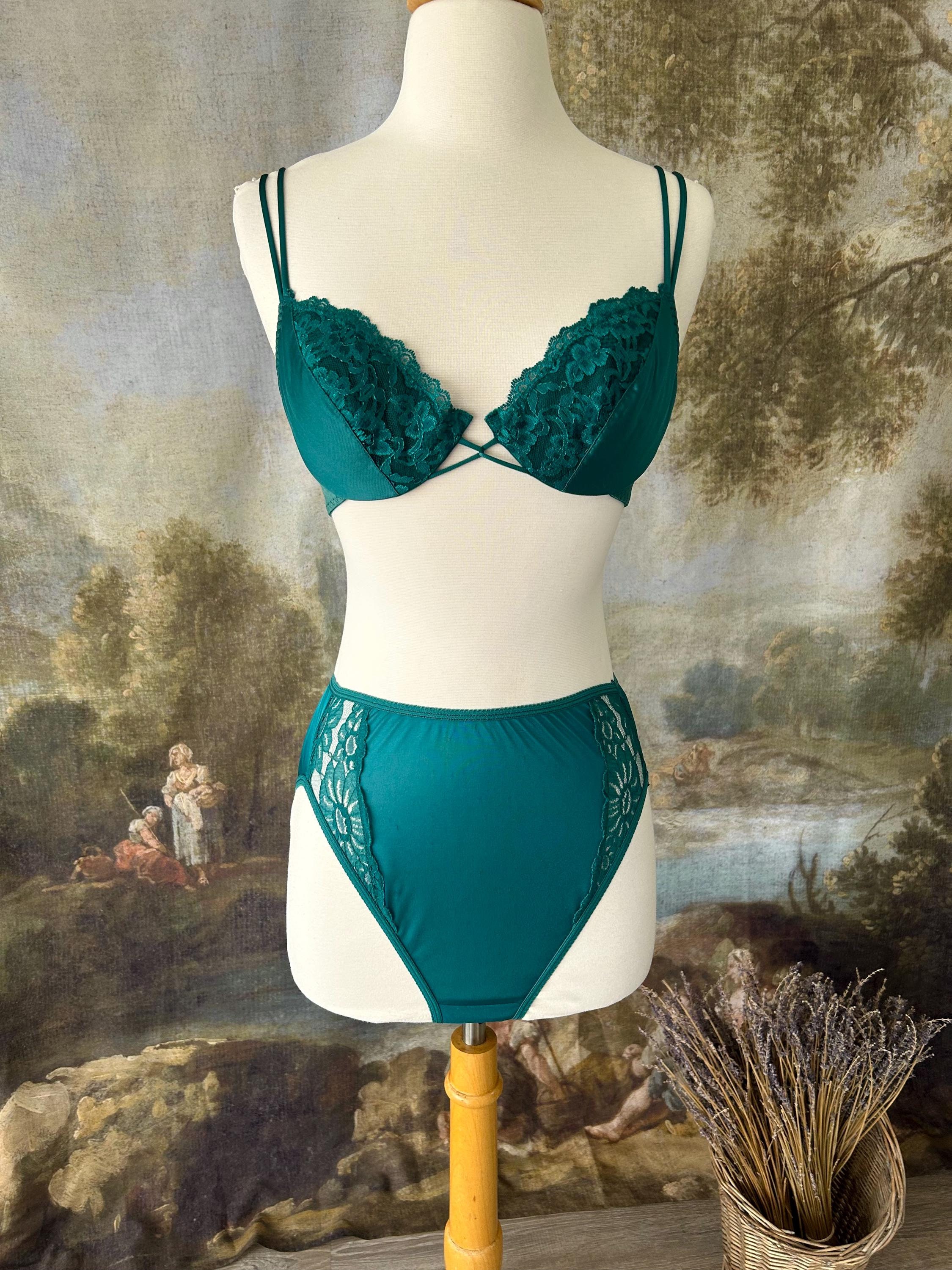 vintage bra ヴィンテージブラ レース 古着 レア 昔のブラジャー バレット・ブラ Bullet Bra デッドストック